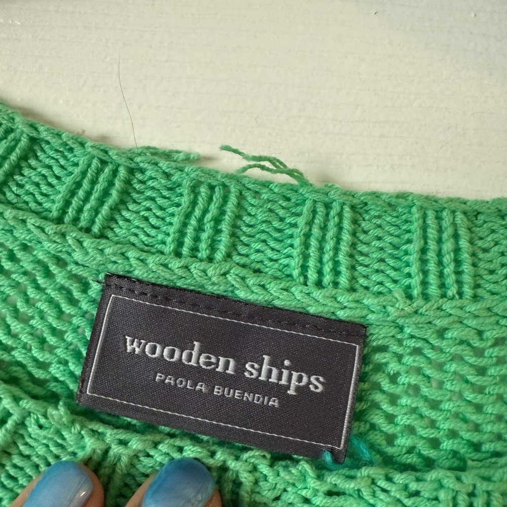 Wooden Ships Women’s Green Distressed Sweater. Size S/M - Picture 2 of 4